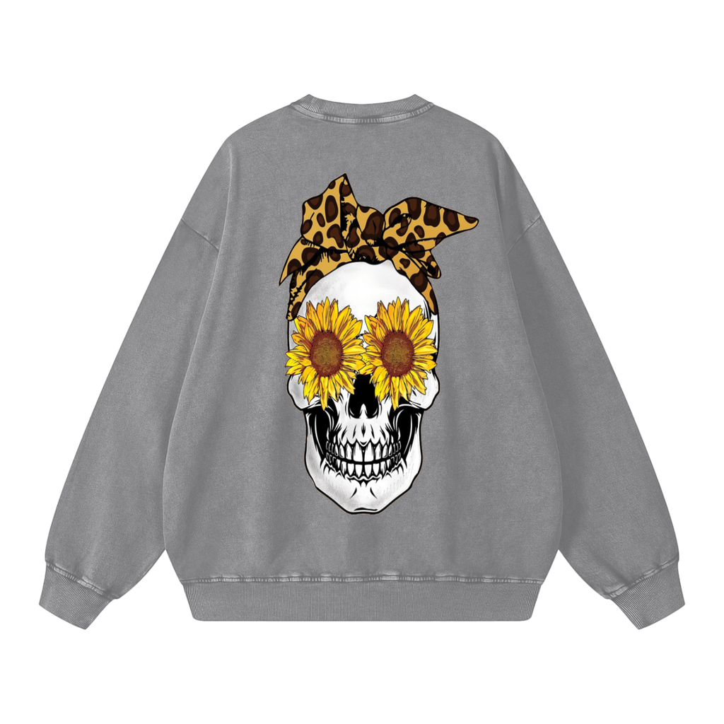 Sweater with skull head 
