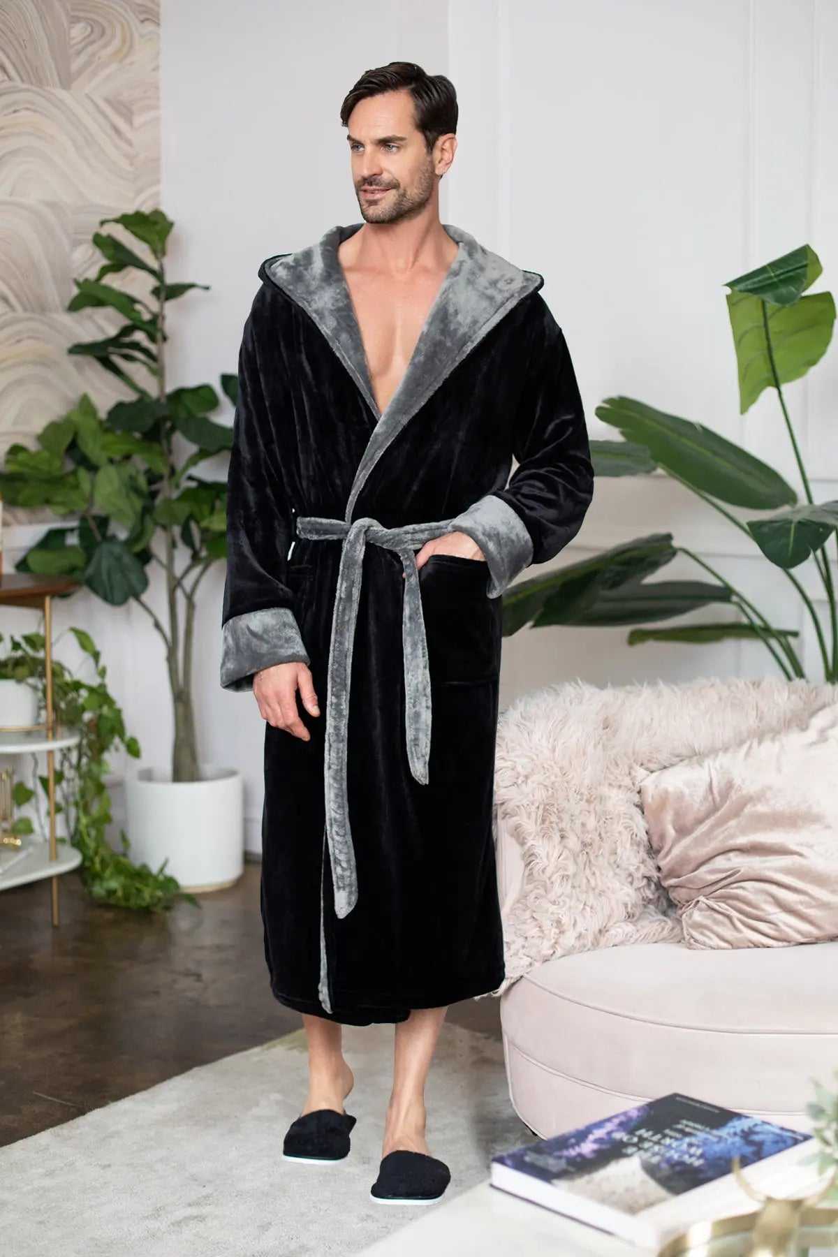 Men’s Robe with Hood – Ultra-Soft Plush Comfort for Everyday Use